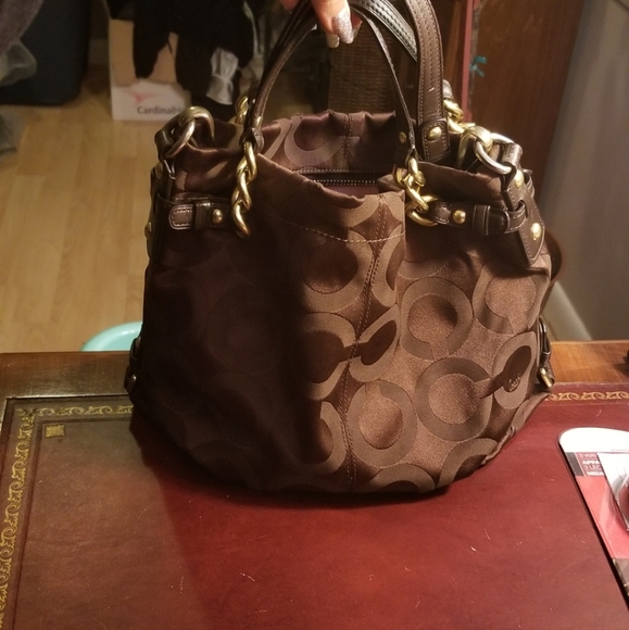 COACH signature sateen bag. Authentic - Picture 3 of 8